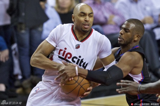 更以他对游 更以他对游