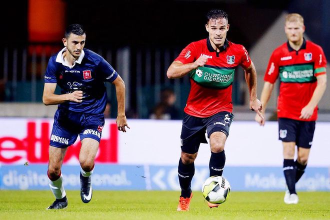 少年足球训 少年足球训