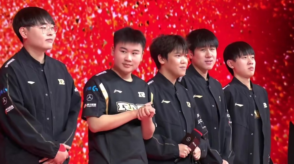 他几乎每天 他几乎每天