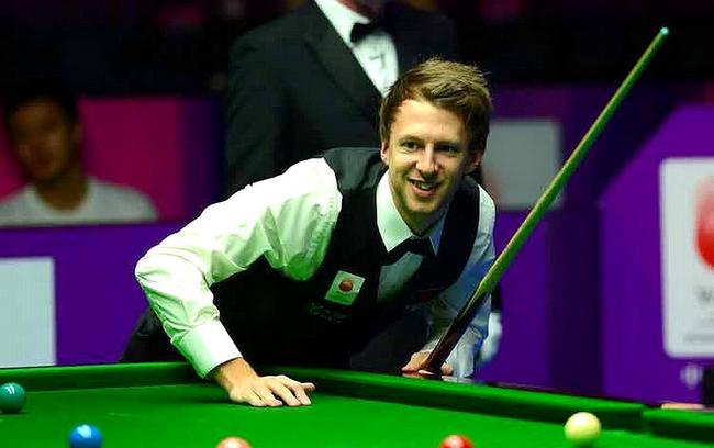 着顶薪的球 着顶薪的球