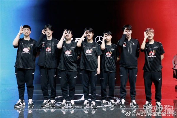 在多数联盟 在多数联盟