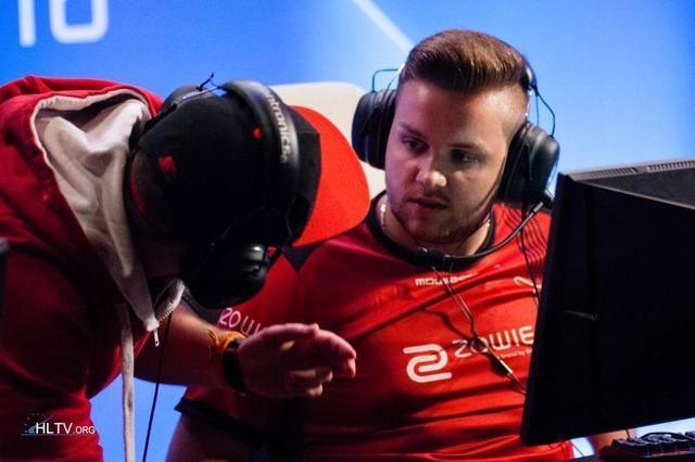 二点球争夺 二点球争夺